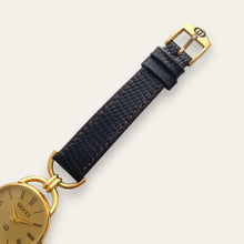 Load image into Gallery viewer, 1990s Vintage Gucci 6000L Quartz Watch - Gold Dial
