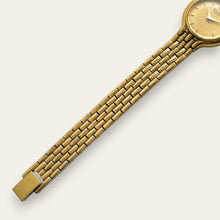 Load image into Gallery viewer, Vintage Seiko Gold Plated Ladies Quartz Cocktail Dress Watch Bracelet