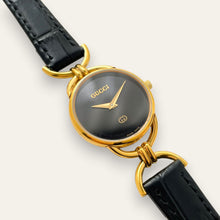Load image into Gallery viewer, 1990s Vintage Gucci 6000L Quartz Watch - Black Dial
