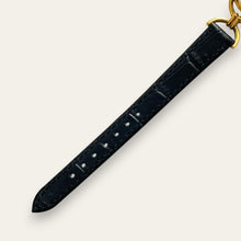 Load image into Gallery viewer, 1990s Vintage Gucci 6000L Quartz Watch - Black Dial