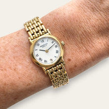 Load image into Gallery viewer, Vintage Raymond Weil Geneve 18k Gold Plated Ladies Quartz Watch 9944