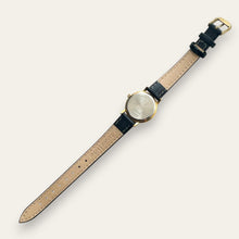 Load image into Gallery viewer, Vintage Longines La Grande Classique L4.136.2 Ladies Quartz Watch