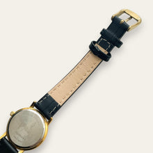 Load image into Gallery viewer, Vintage Longines La Grande Classique L4.136.2 Ladies Quartz Watch