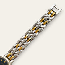 Load image into Gallery viewer, Vintage Seiko Two Tone Bracelet Watch Navy Blue Dial 1990s Quartz