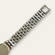 Load image into Gallery viewer, Vintage Seiko Two-Tone Oval Quartz Watch Blued Hands Roman Numerals
