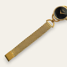 Load image into Gallery viewer, Vintage Gucci 6000.2.L Ladies Quartz Watch Black Dial Gold Tone Mesh