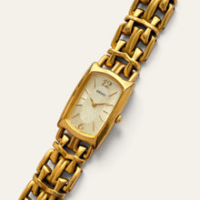 Load image into Gallery viewer, Vintage Seiko Ladies Gold-Plated Quartz Watch Champagne Dial Bracelet