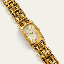 Load image into Gallery viewer, Vintage Seiko Ladies Gold-Plated Quartz Watch Champagne Dial Bracelet