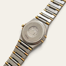 Load image into Gallery viewer, Vintage Omega Constellation Mini Quartz Mother of Pearl Ladies Watch