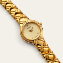 Load image into Gallery viewer, Vintage Seiko Gold-Plated Ladies Quartz Watch Champagne Dial Bracelet