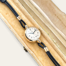 Load image into Gallery viewer, Vintage Tudor 9ct Yellow Gold Ladies Mechanical Watch with Cream Dial