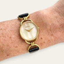Load image into Gallery viewer, Vintage Gucci 6000L Mother of Pearl Dial Gold-Plated Quartz Ladies Watch
