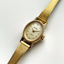 Load image into Gallery viewer, 1970s Ladies' Sekonda Mechanical Watch with Oval Dial