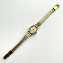 Load image into Gallery viewer, 1970s Ladies' Sekonda Mechanical Watch with Oval Dial