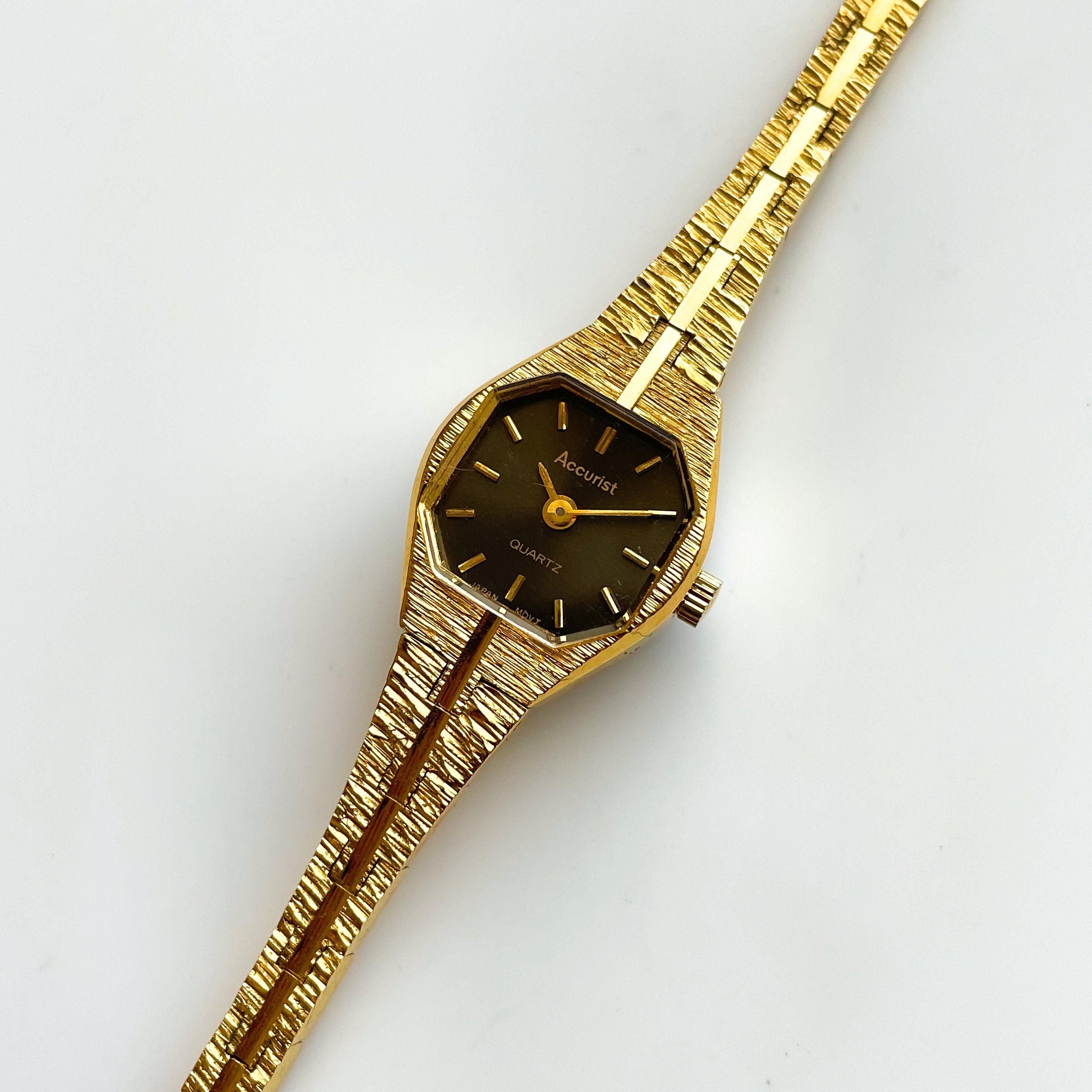 Vintage Gold-Tone Accurist Quartz Watch Black Hexagon Dial