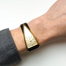 Load image into Gallery viewer, Vintage 60s Unisex Lorenz Triangular Mechanical Watch with Box