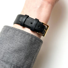 Load image into Gallery viewer, Vintage 60s Unisex Lorenz Triangular Mechanical Watch with Box