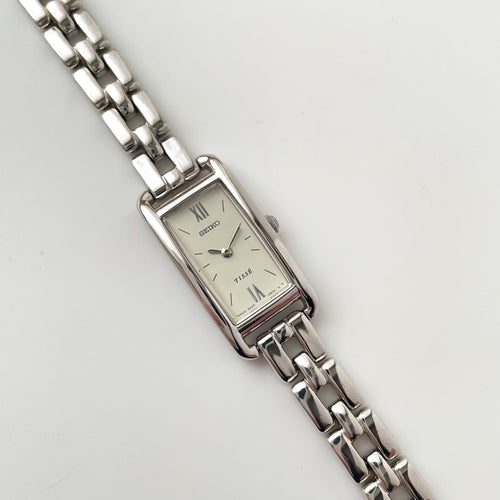 Vintage 1990s Silver-Tone Ladies' Seiko Tiss√© Quartz Watch With Rectangular Dial