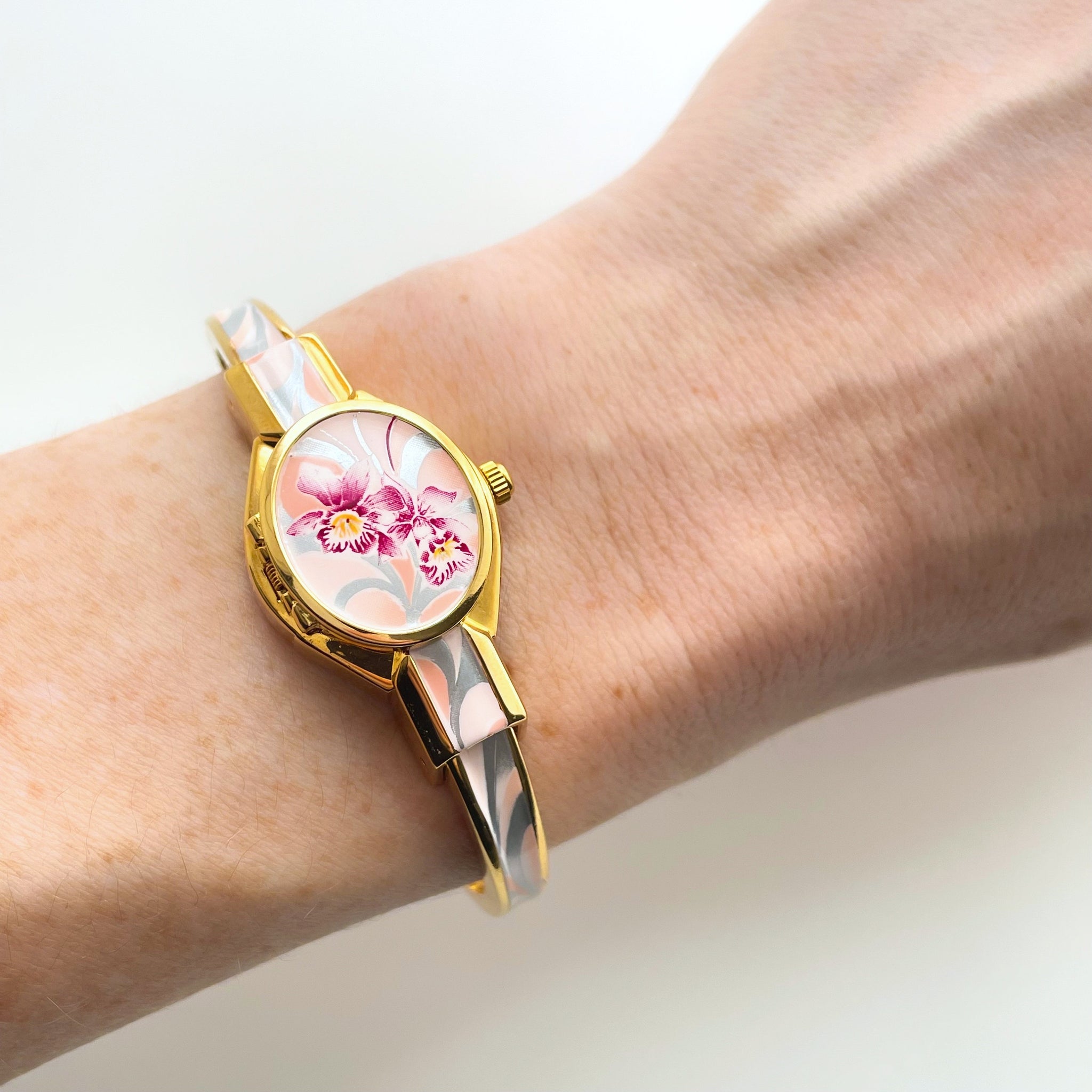 Swiss Made ANDRE MOUCHE Bangle Wrist Watch, Edelweiss Design