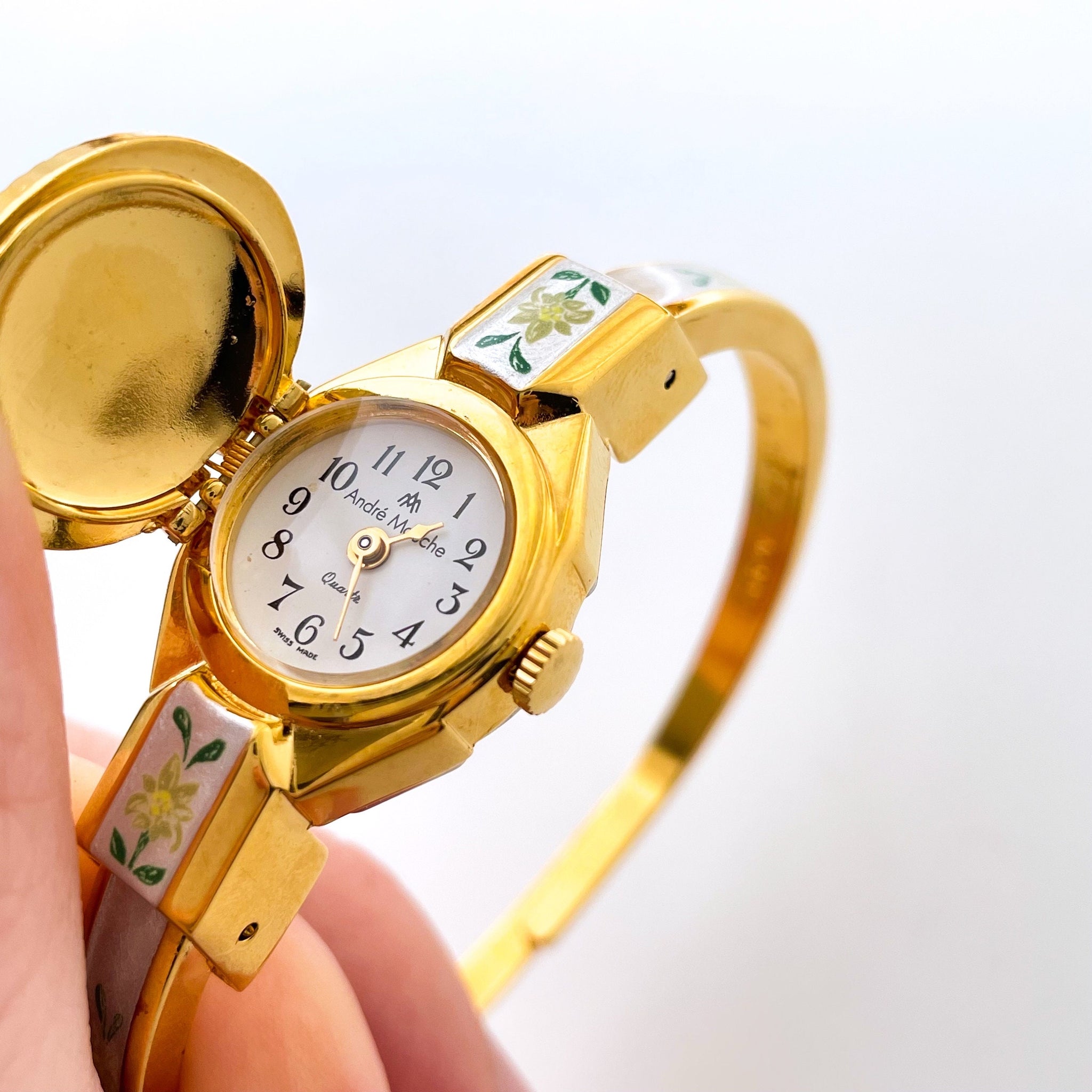 ANDRE MOUCHE 花柄ダイヤル レディース時計 Vintage André Mouche Quartz Watch With Black Enamel Floral