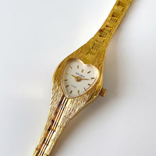 Load image into Gallery viewer, Vintage Sekonda Gold-Tone Quartz Watch with Heart Shaped Dial
