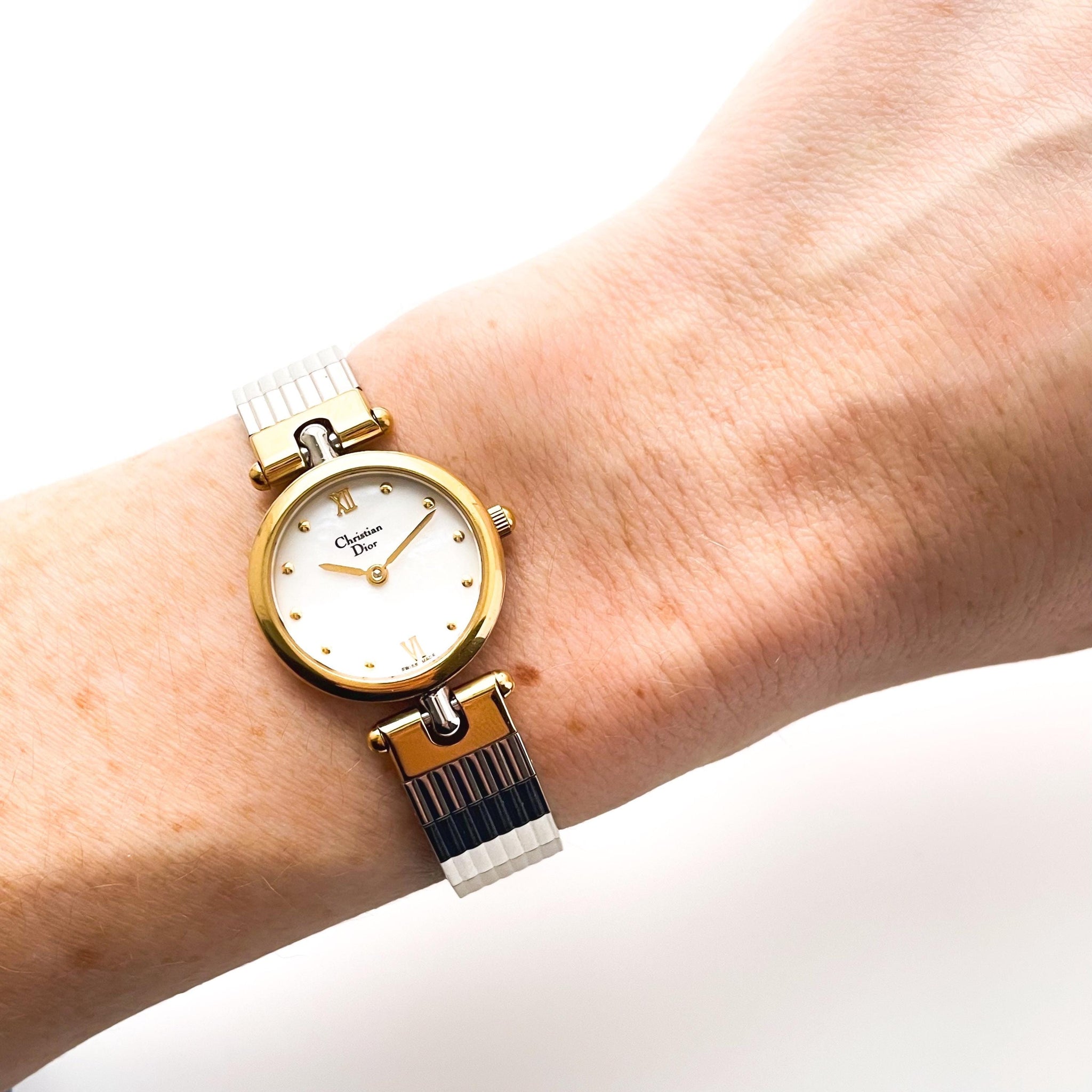 Christian Dior 3025 ゴールド x シルバー Vintage 1990s Two-Tone Christian Dior 3025 Ladies' Quartz Watch
