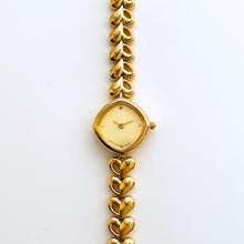 Load image into Gallery viewer, Dainty Ladies&#39; Gold-Plated Quartz Watch with Heart Pattern Bracelet

