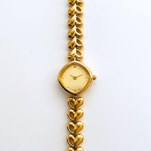 Load image into Gallery viewer, Dainty Ladies’ Quartz Watch – Gold-Plated with Heart Bracelet
