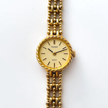 Load image into Gallery viewer, Vintage Ladies&#39; Pulsar (by Seiko) Quartz Watch with Gold-Plated Bracelet and Round Dial
