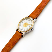 Load image into Gallery viewer, Vintage 1993 Two-Tone Herm√®s Sellier Ladies&#39; Quartz Watch with Round White Dial and Light Brown Leather Strap
