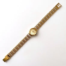 Load image into Gallery viewer, Vintage Heart Shaped Sekonda Quartz Watch with Bar Gate Link Bracelet
