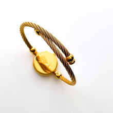 Load image into Gallery viewer, Vintage Ladies&#39; Gold-Plated Gucci 2700.2.L Bangle Quartz Watch with Black Dial
