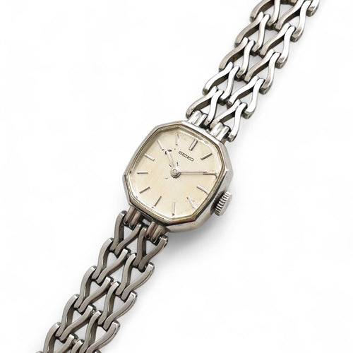 Vintage 1970s Silver-Tone Seiko Ladies' Mechanical Watch with Octagon Dial and Intricate Bracelet