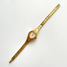 Load image into Gallery viewer, Vintage Sekonda Gold-Tone Quartz Watch with Heart Shaped Dial
