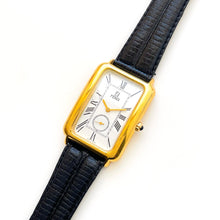 Load image into Gallery viewer, Vintage 90s Unisex Gold-Plated Fendi 500 Quartz Watch with Rectangular Tank-Style Dial
