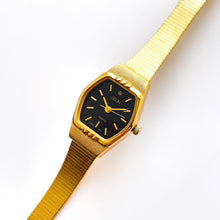 Load image into Gallery viewer, Vintage Gold-Plated Zeon Ladies&#39; Quartz Watch with Black Dial and Integrated Bracelet
