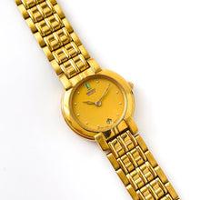Load image into Gallery viewer, Vintage 00s Gold-Plated Ladies&#39; Seiko Quartz Watch - Round Dial
