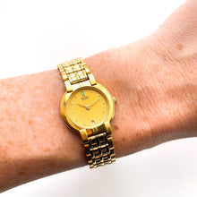 Load image into Gallery viewer, Vintage 00s Gold-Plated Ladies&#39; Seiko Quartz Watch - Round Dial
