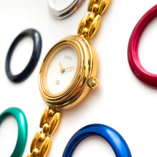 Load image into Gallery viewer, Gucci 11/12.2 – Boxed Quartz Watch with Interchangeable Bezels
