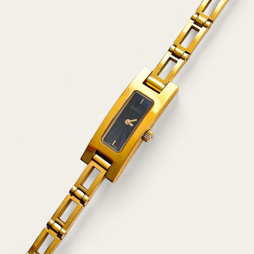 Gucci 3900L – Ladies’ Quartz Watch with Black Rectangular Dial, 1990s