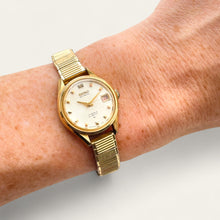 Load image into Gallery viewer, Vintage 1973 Gold-Plated Ladies&#39; Seiko Automatic Mechanical Watch
