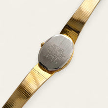 Load image into Gallery viewer, Vintage 1992 Gold-Plated Ladies' Seiko Quartz Watch - Oval Dial

