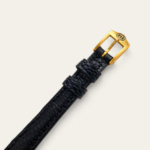 Load image into Gallery viewer, Vintage 90s Ladies' Gucci Quartz Watch - Green Sector Dial - Leather Strap

