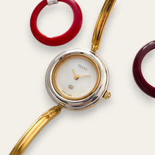 Load image into Gallery viewer, Rare 90s 11/12 Gucci Bangle Quartz Watch - Interchangeable Bezels
