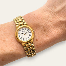 Load image into Gallery viewer, Vintage 90s Gold-Plated Ladies&#39; Seiko Quartz Watch - Round Dial
