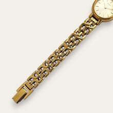 Load image into Gallery viewer, Vintage 90s Gold-Plated Ladies' Seiko Quartz Watch - Round Dial
