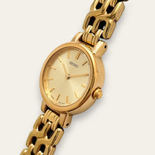 Load image into Gallery viewer, Vintage 90s Gold-Plated Ladies' Seiko Quartz Watch - Round Dial
