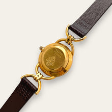 Load image into Gallery viewer, 90s Gold-Plated Gucci 6000.2.L Quartz Watch with Burgundy Leather Strap
