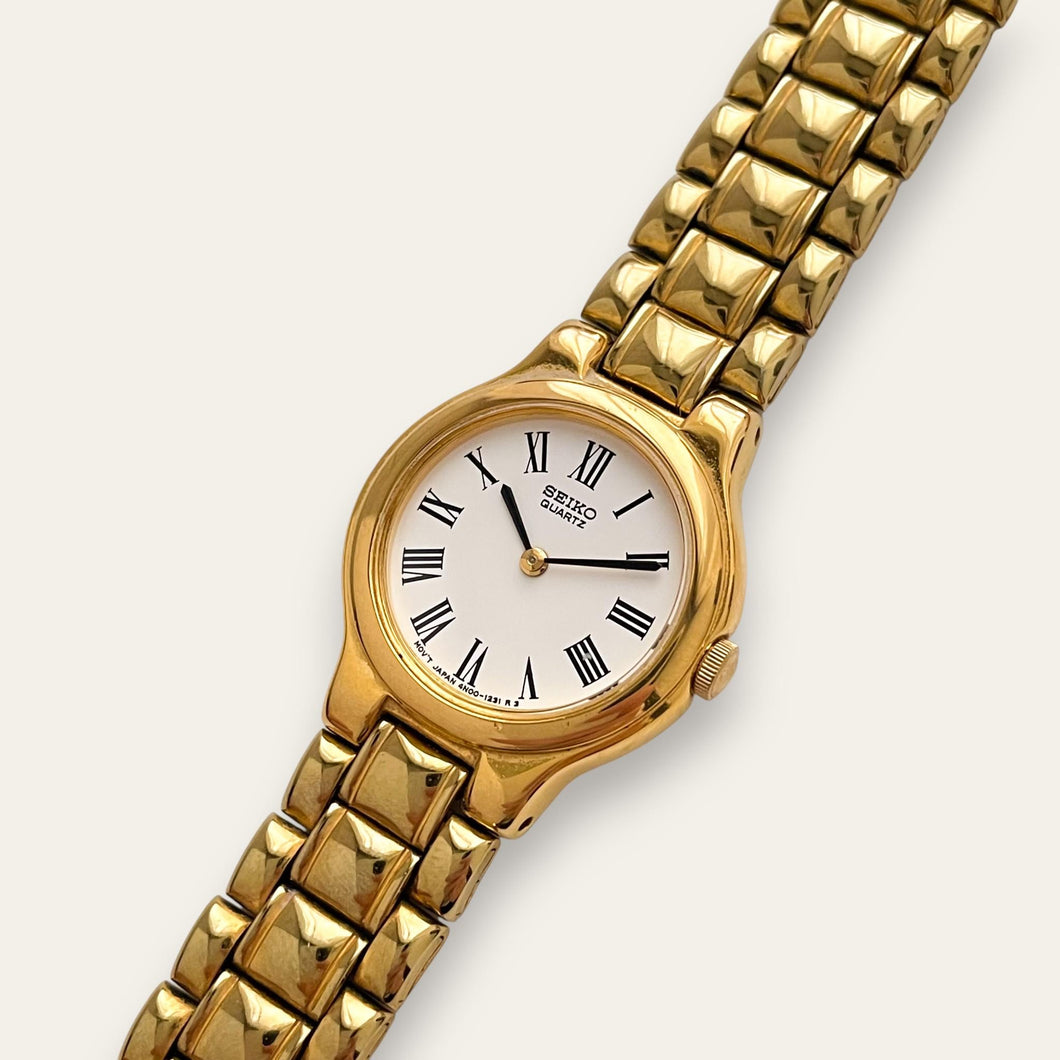 Vintage 90s Gold-Plated Ladies' Seiko Quartz Watch - Round Dial