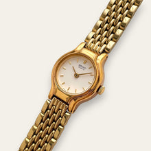 Load image into Gallery viewer, Vintage 90s Gold-Plated Ladies&#39; Seiko Quartz Watch - Round Dial
